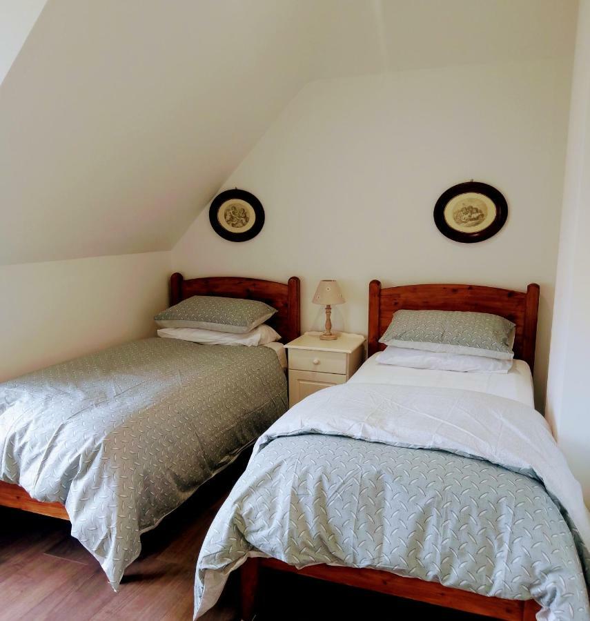 The Hollies Apartment Adare Ngoại thất bức ảnh